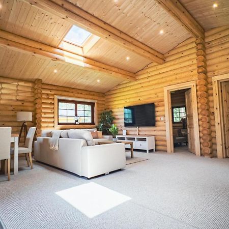 Aspen Lodge, Amazing New Log Cabin With Hot Tub - Sleeps 6 - Felmoor Park Morpeth Cameră foto